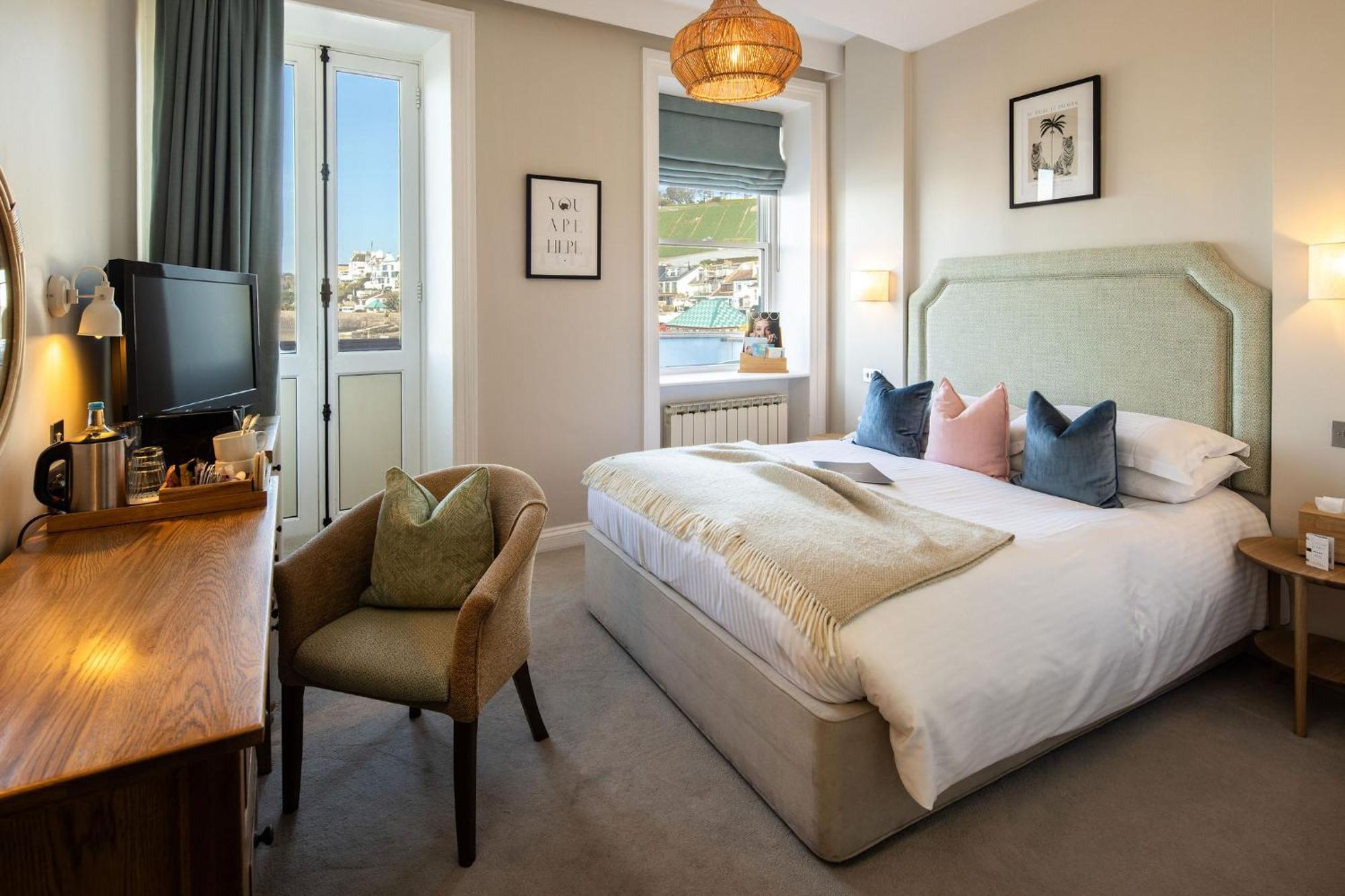 The Moorings Hotel & Restaurant Gorey ภายนอก รูปภาพ
