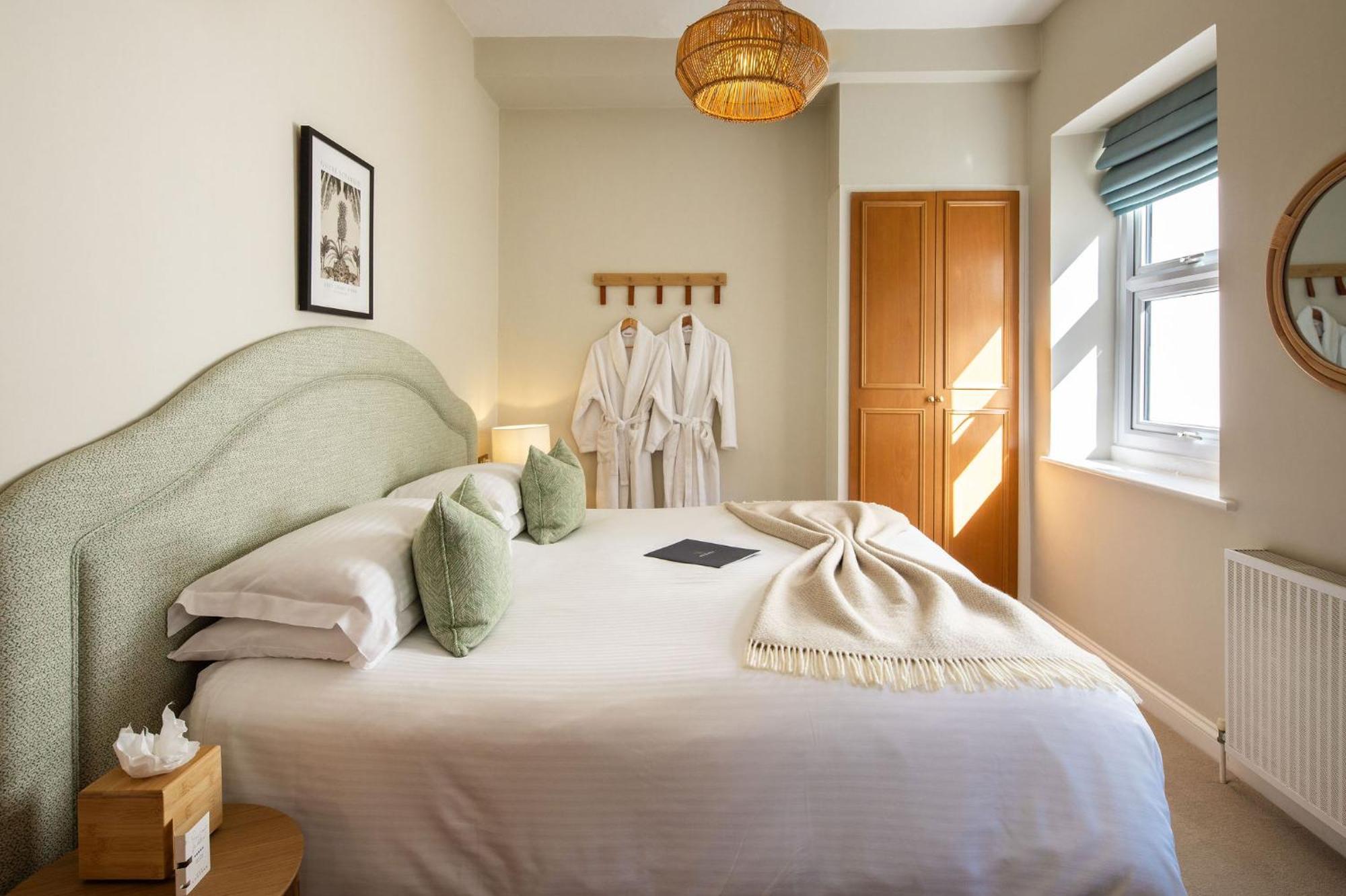 The Moorings Hotel & Restaurant Gorey ภายนอก รูปภาพ