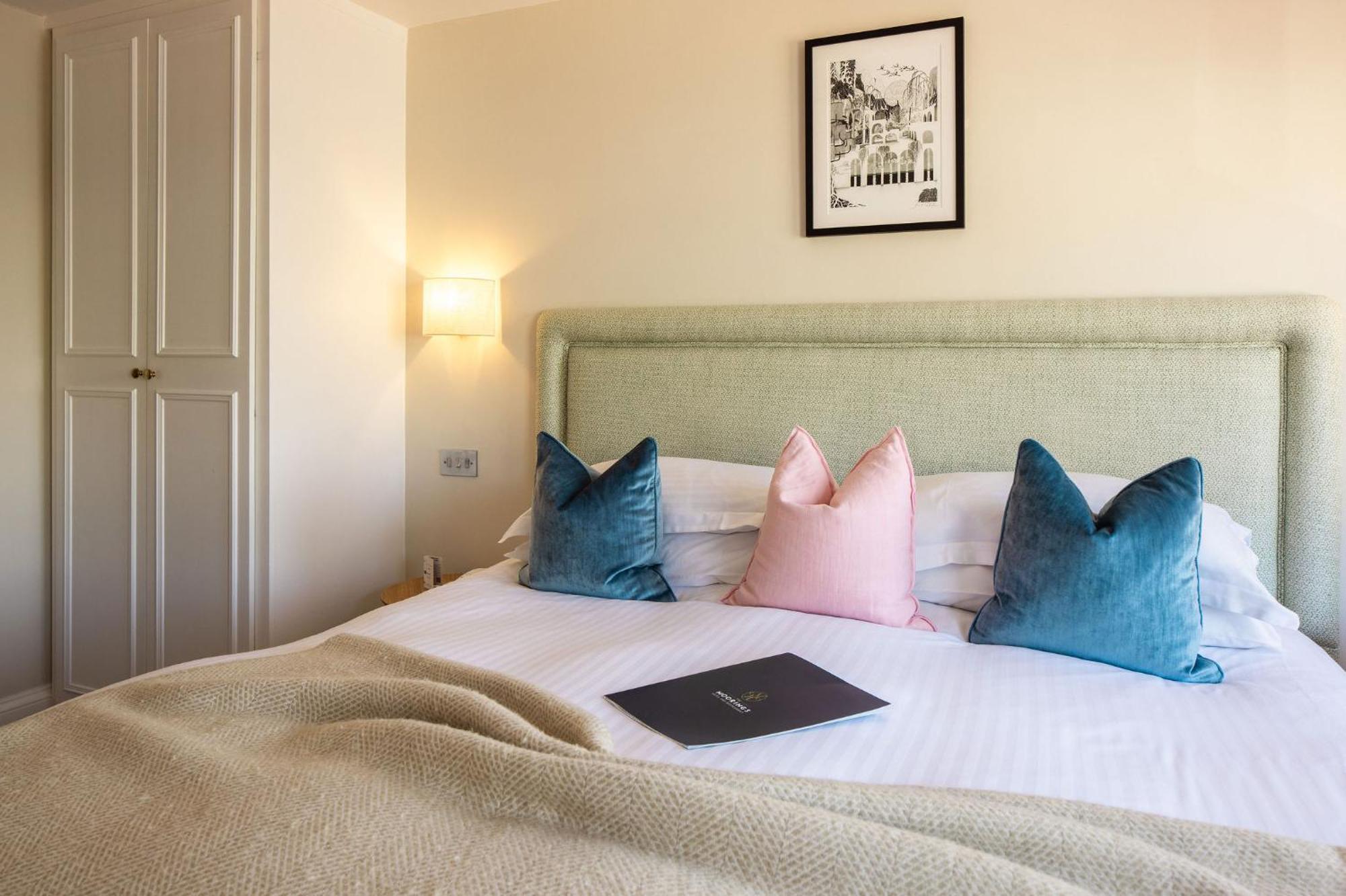 The Moorings Hotel & Restaurant Gorey ภายนอก รูปภาพ